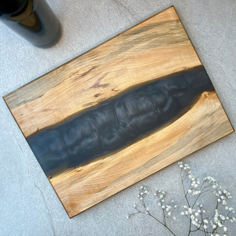 Large Sycamore serving river board 15" (38cm) x 11" (28cm) x 1" (2.5cm)